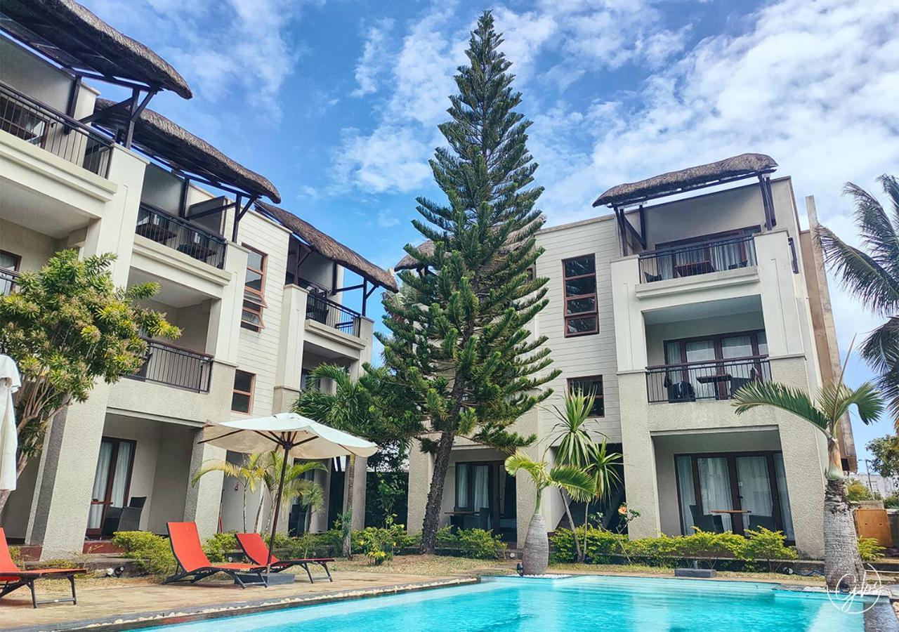Grand Bay Suites Exterior foto