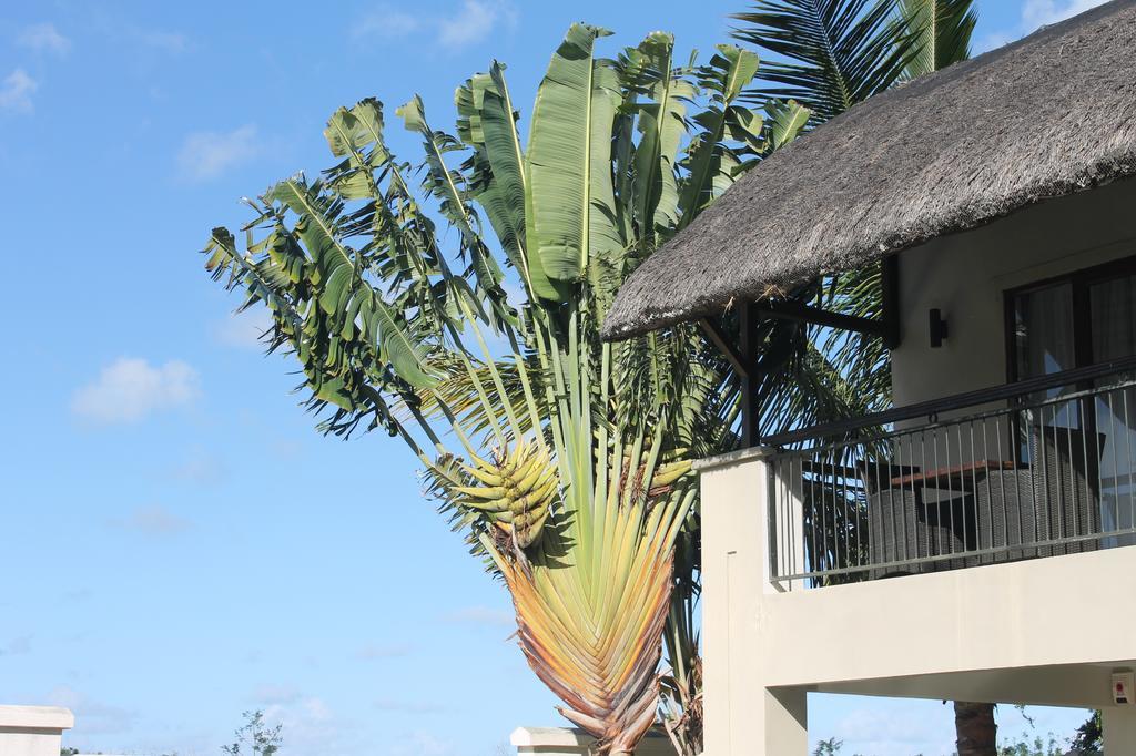 Grand Bay Suites Exterior foto