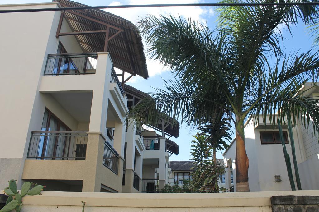 Grand Bay Suites Exterior foto