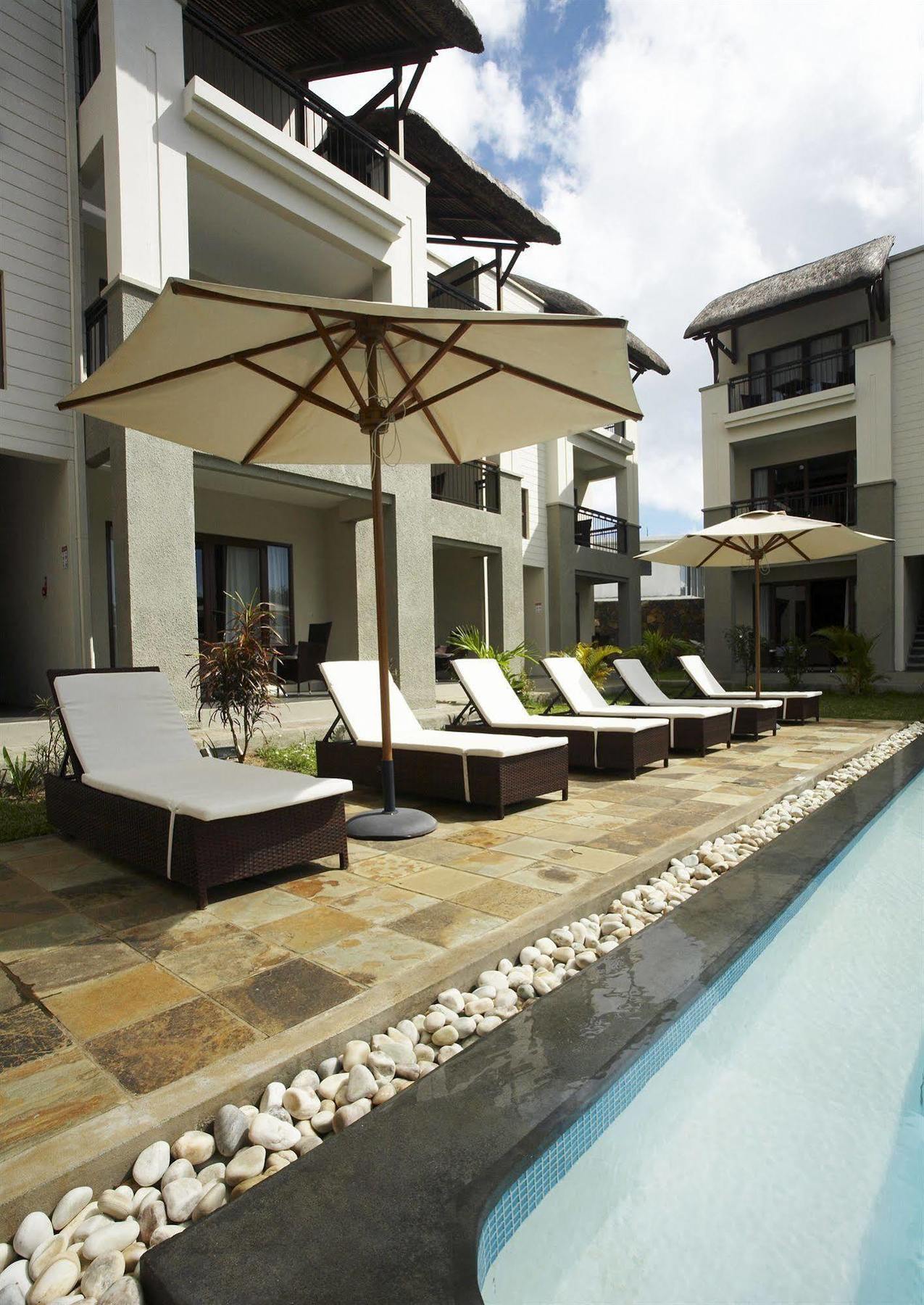 Grand Bay Suites Exterior foto